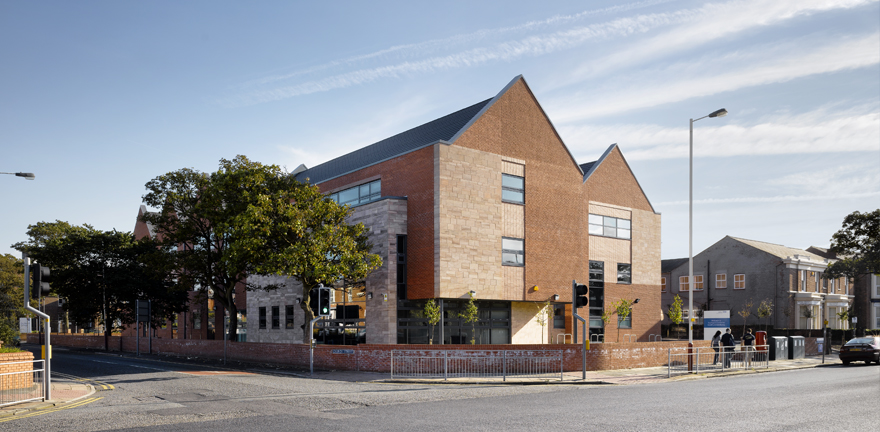 Southport Health Centre by MBLA Architects + Urbanists