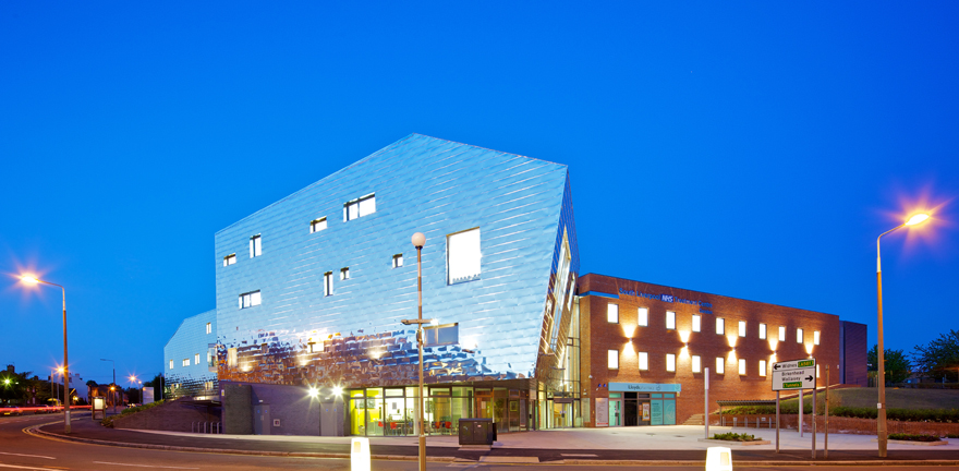 South Liverpool Neighbourhood NHS Centre by MBLA Architects + Urbanists